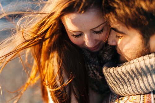 Alcune persone non sono fedeli a te, ma al bisogno di te. Quando i loro bisogni cambiano, non ti vogliono più
