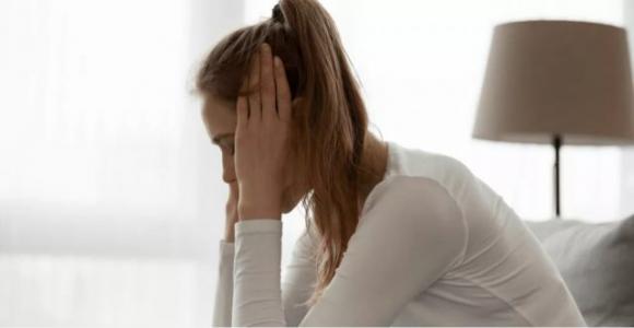 5 segnali lampanti che non hai ancora accettato la fine di una storia