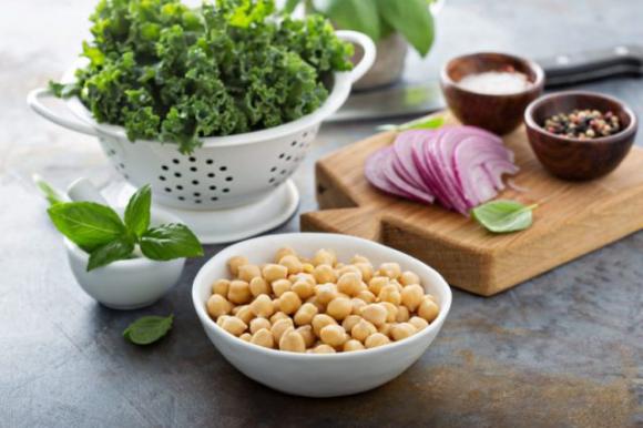 Queste 14 verdure contengono più ferro della carne