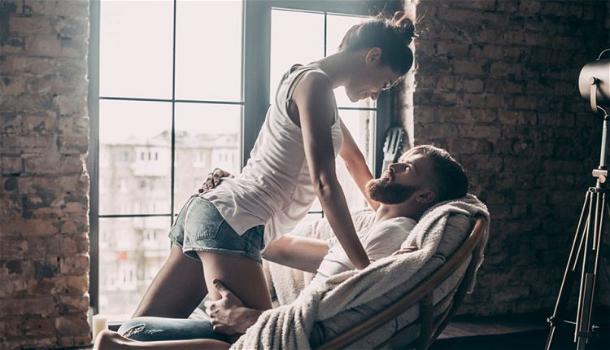 6 cose che tutte le donne devono fare per avere un rapporto intimo felice