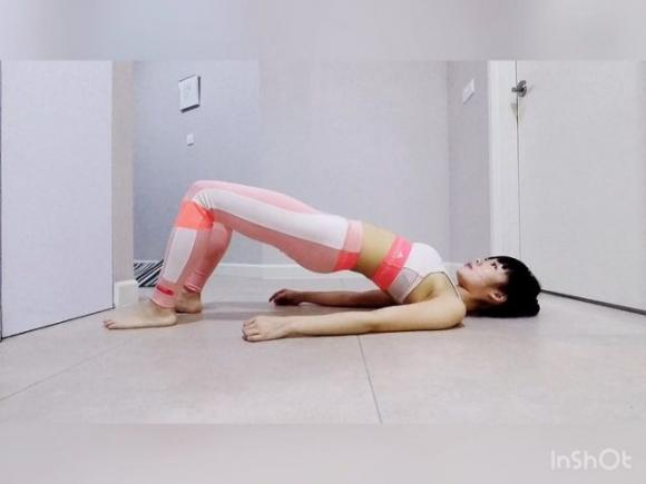 10 esercizi facili che tonificano il tuo sedere molto meglio degli squat