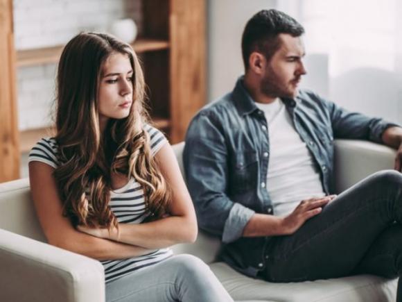 Tradimento emotivo: 5 segni che sei bloccata in una relazione emotiva con un’altra persona