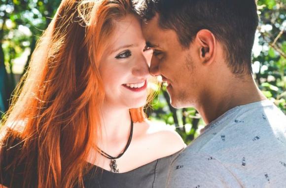 Se non vuoi essere lasciata, evita questo tipo di fidanzato in base al tuo segno zodiacale