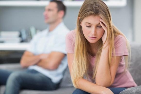 Tradimento emotivo: 5 segni che sei bloccata in una relazione emotiva con un’altra persona