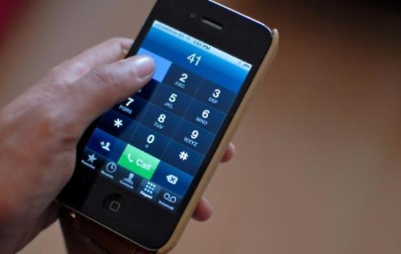 Il modo in cui tieni in mano il tuo smartphone può dire molto sulla tua personalità