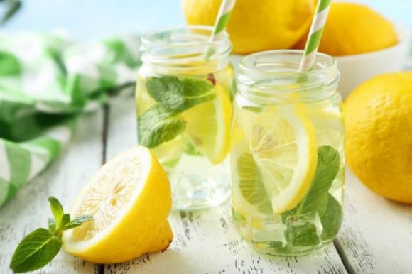 Pulisci il fegato, i reni e perdi fino a 10 Kg di peso con questa bevanda detox!