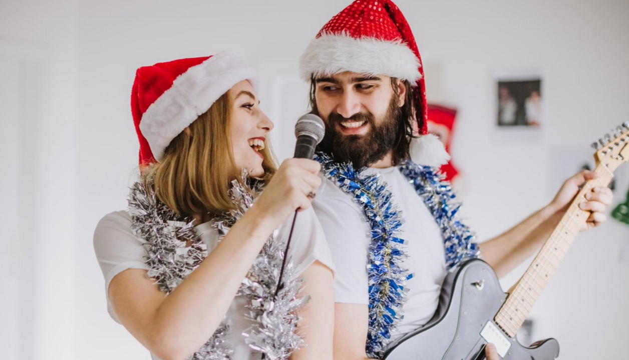 La canzone di Natale perfetta per te, in base al tuo segno zodiacale