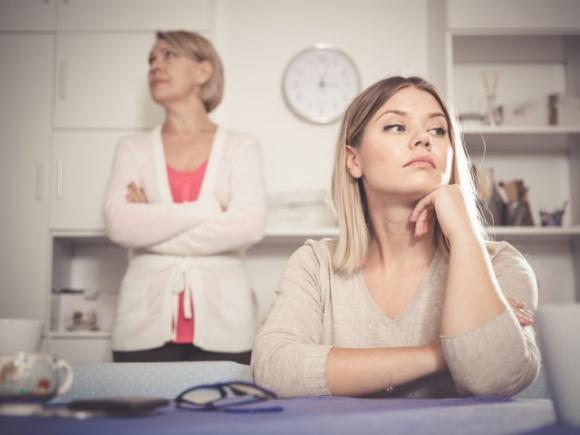 I genitori perdono ancora il sonno preoccupandosi dei figli anche se sono adulti, lo conferma uno studio