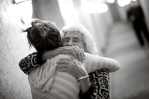 Tutti noi diventiamo genitori dei nostri genitori prima o poi