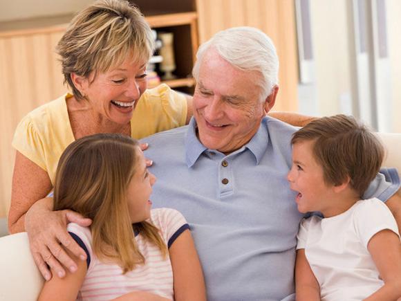Lascia che i tuoi figli crescano con i nonni vicino, è il miglior dono che puoi fare per loro