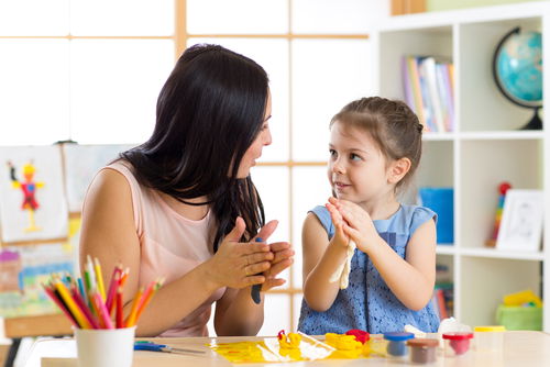 7 motivi per cui una donna forte riesce ad essere una buona madre