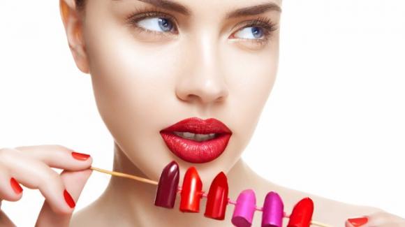 La psicologia del rossetto, ogni donna ha il suo: scopri cosa rivela sulla tua personalità