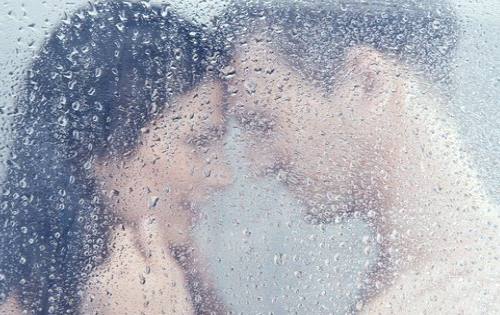 16 cose che i ragazzi pensano quando vedono la propria ragazza nuda