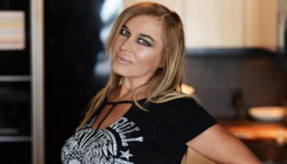 Lory Del Santo: “Concedersi per fare carriera? Non ci trovo niente di sbagliato”