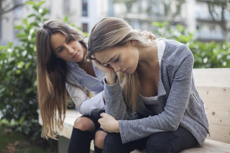 Come aiutare una persona depressa con l'amicizia Come aiutare una persona depressa con l'amicizia