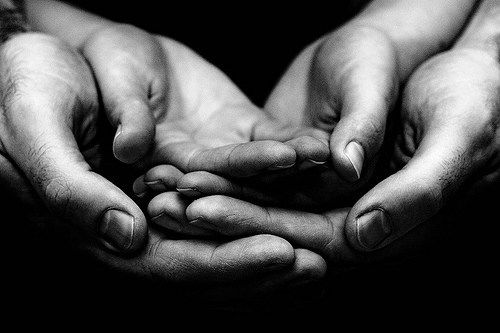 9 segni che il tuo partner sta lentamente distruggendo la tua autostima