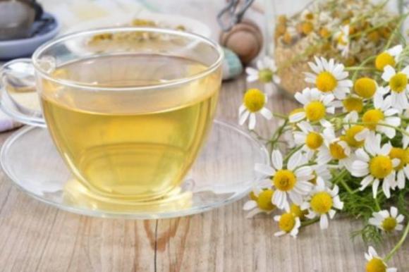 8 tisane da bere prima di dormire per disintossicare il fegato e bruciare i grassi. L’ultima fa davvero miracoli!