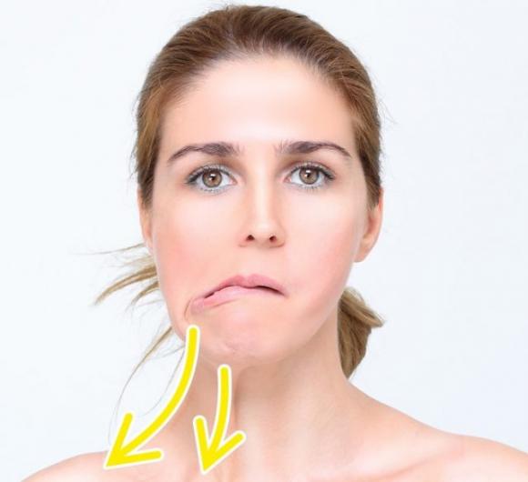 8 esercizi per snellire le guance paffute senza troppi sforzi: bastano solo 60 secondi!