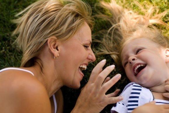 La zia è come una seconda mamma per i nipoti, lo conferma la scienza