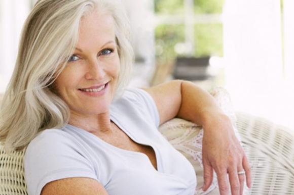 Ritardare la menopausa di 20 anni: la svolta medica che può migliorare la vita delle donne