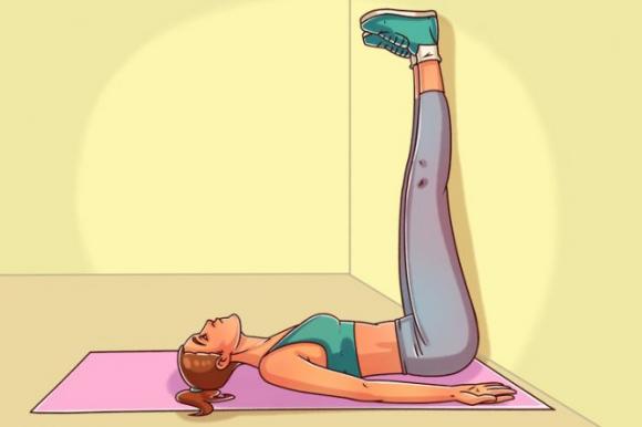 8 esercizi da fare tutte le sere che ti aiuteranno ad addormentarti