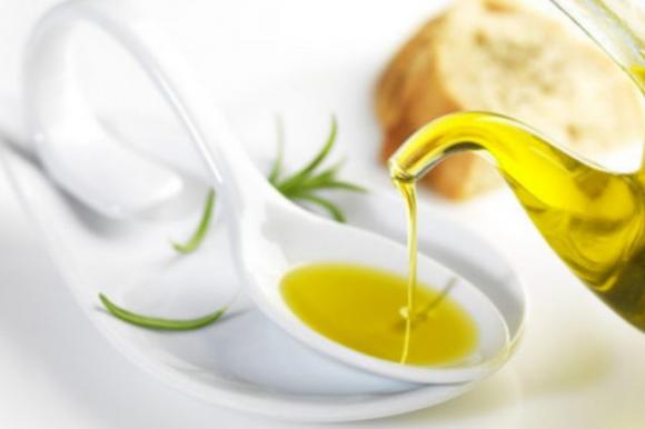 L’olio extra-vergine di oliva protegge il cervello dall’Alzheimer