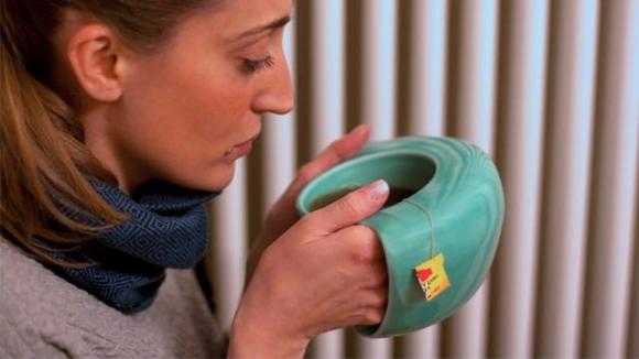 Arriva la tazza scaldamani: non ne potrete fare a meno questo inverno
