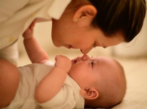 I medici rivelano 8 cose che i genitori dovrebbero fare per i propri figli: migliorano la salute fisica e mentale