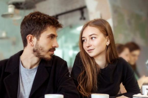 Se il tuo partner dice queste 8 cose, sta pensando ancora alla sua ex