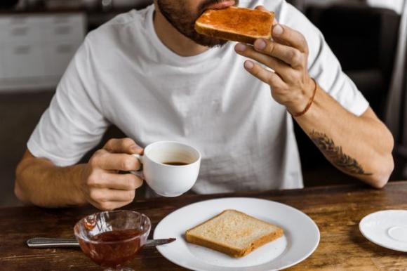 Bevi spesso il caffè? Ecco come puoi berlo in modo sano e salutare