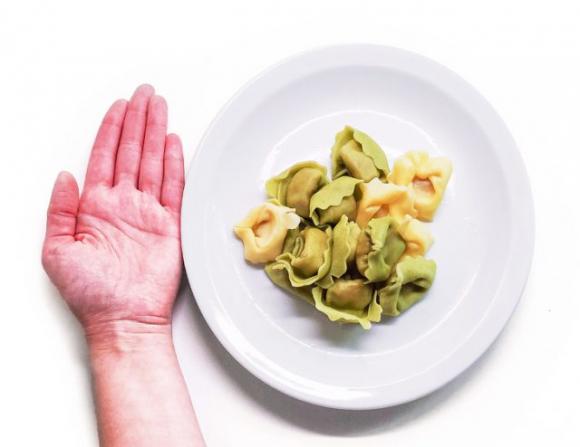 La nostra mano può dirci qual è la giusta quantità di cibo che possiamo mangiare. Scopri qual è la tua porzione ideale