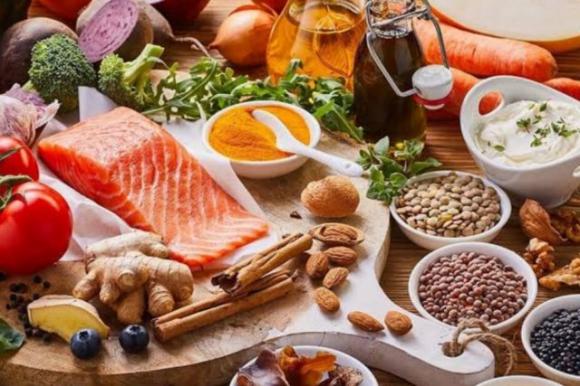 16 alimenti anti-infiammatori che non devono mai mancare nella nostra alimentazione