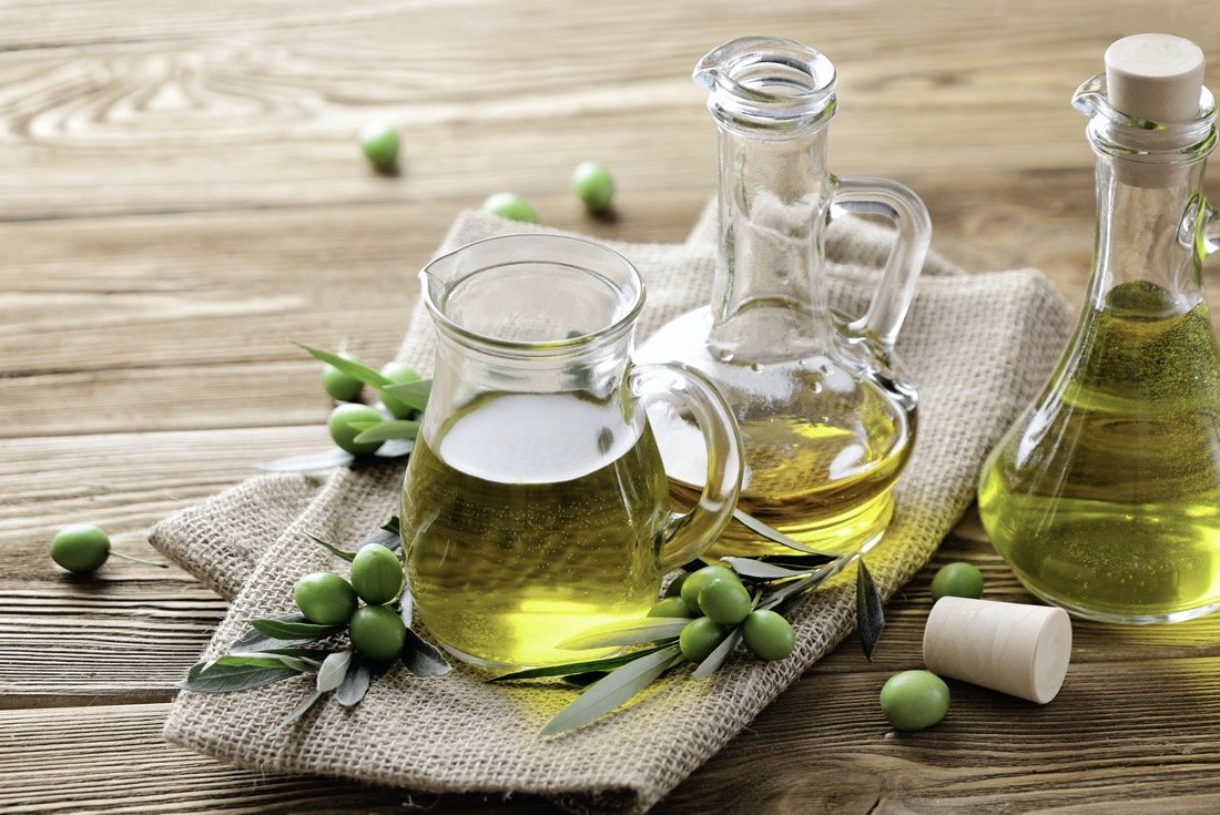 L'olio extravergine d'oliva è uno dei pochi lipidi concessi in questo regime dietetico
