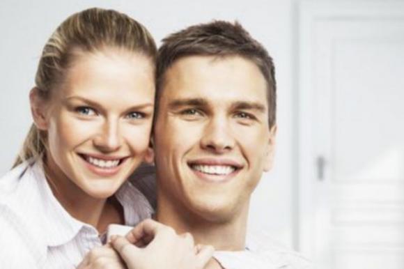 10 motivi per cui dovresti uscire con un uomo più grande: l’ultimo è il più importante!