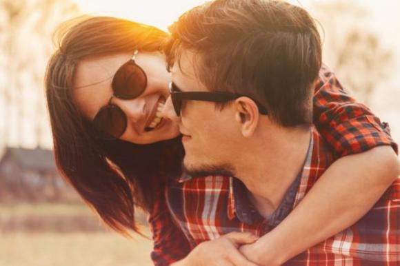 Con la persona giusta non hai bisogno di fare grandi cose per essere felice, succede e basta