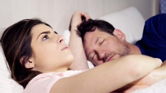 Se il tuo fidanzato ti chiama come la sua ex, non è un errore. È un complimento! Parola di scienza