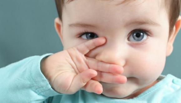Scopri quali caratteristiche i figli ereditano dalla madre e quali sono quelle che ereditano dal padre