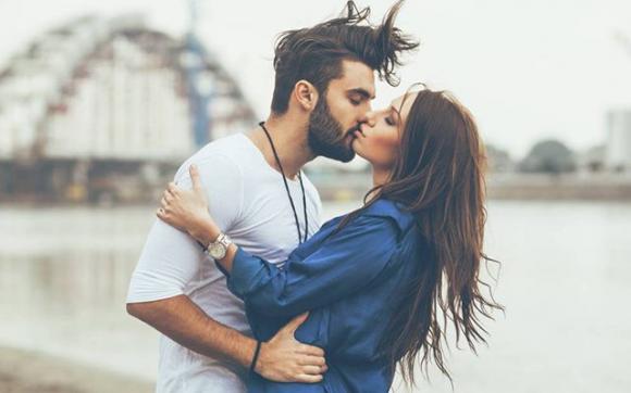 È amore o infatuazione? 6 segnali che ti sei completamente innamorata di lui