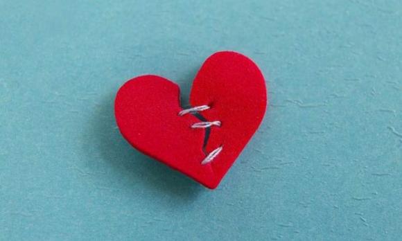 Cosa succede al tuo corpo quando il cuore è ferito