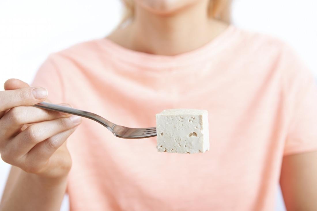 Il tofu è sempre più amato al posto dei formaggi di latte animale.