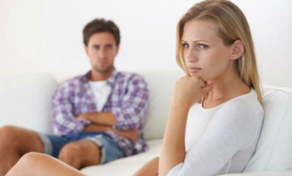 Ascoltare le persone che si lamentano sempre ci fa stare male e ruba le nostre energie: come possiamo difenderci