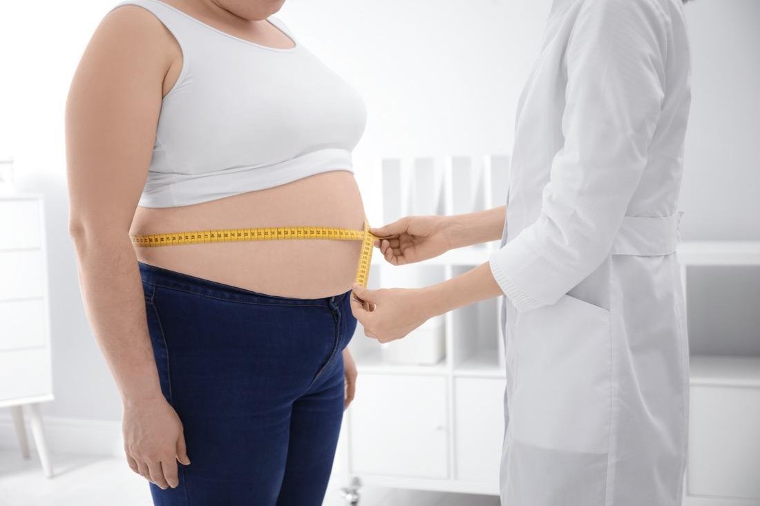 Il sovrappeso è uno dei fattori che incrementano il rischio di soffrire di questo problema