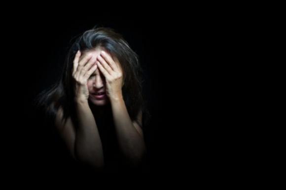 Gli effetti psicologici della quarantena, l’isolamento aumenta l’ansia e la depressione. Attenzione a questi segnali
