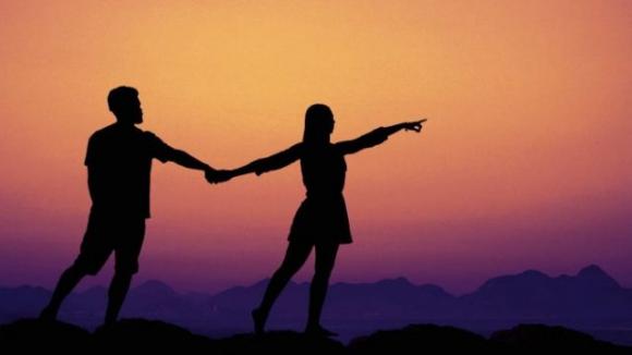 Quale di queste 3 coppie è la più felice? La tua scelta rivelerà come ti comporti in una relazione