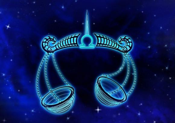 Ecco con chi dovresti stare per essere felice, in base al tuo segno zodiacale