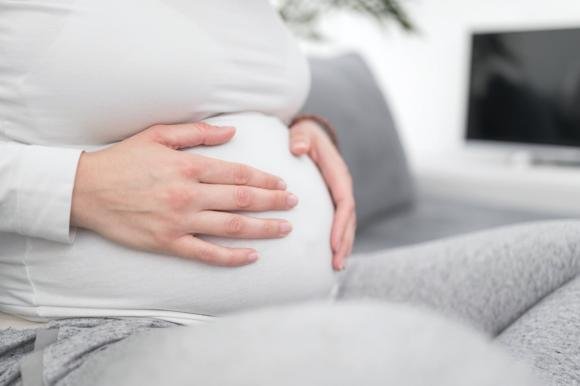 Stitichezza in gravidanza: cosa fare, rimedi naturali e quando preoccuparsi