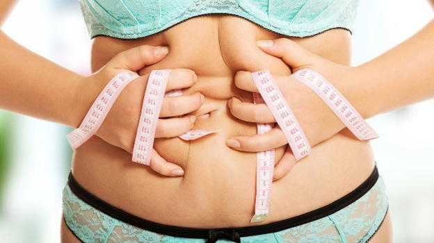 Pancia gonfia: come prevenirla e combatterla facilmente con l’alimentazione