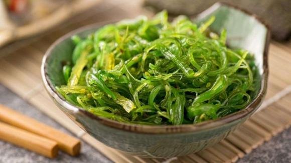 Alga wakame, proprietà e benefici di questo super alimento