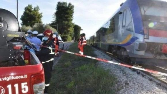 Terribile tragedia ferroviaria poco fa, inutile ogni manovra di soccorso