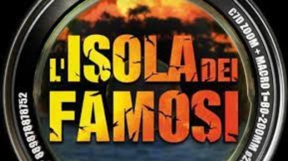 Gossip bomba dall’Isola dei Famosi: la naufraga è incinta